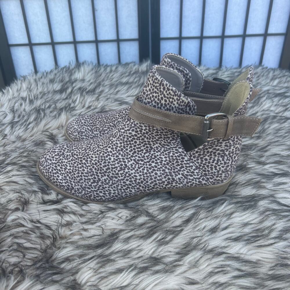 ✅ Lot of 2 Pairs Women’s Size Flats & Boots (3C-11) - Picture 8 of 11